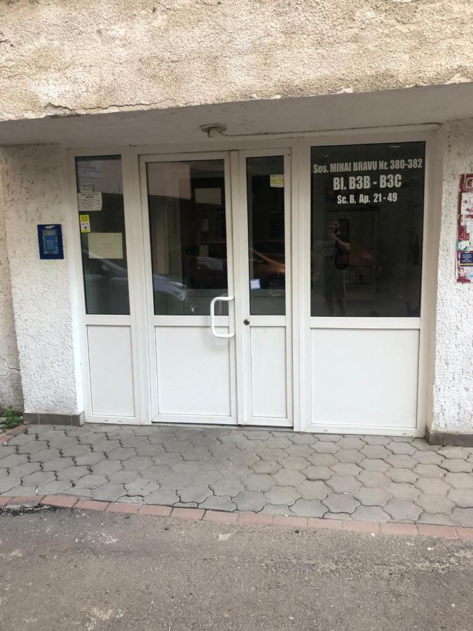 Cozy & Spacious 2Br Apartment With Netflix Bucarest Exterior foto
