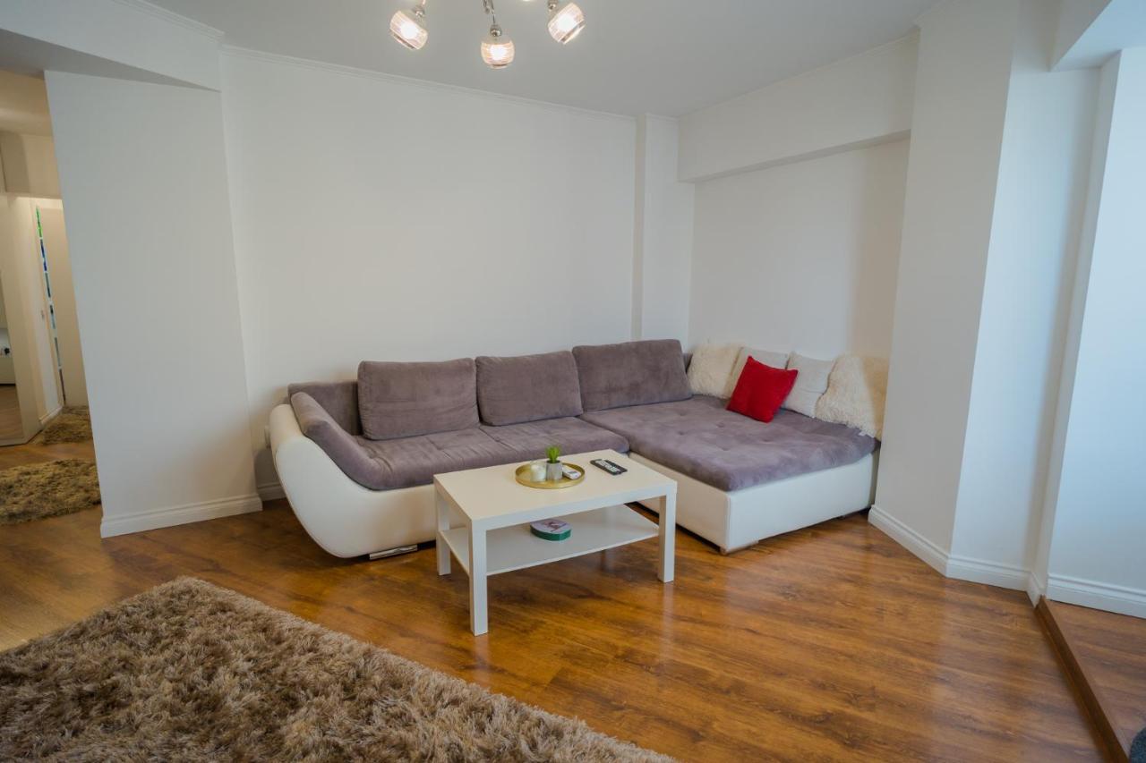 Cozy & Spacious 2Br Apartment With Netflix Bucarest Exterior foto