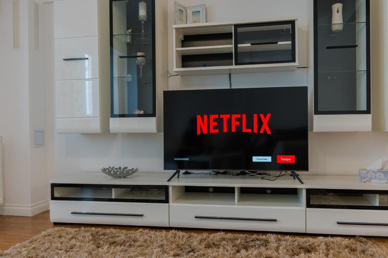 Cozy & Spacious 2Br Apartment With Netflix Bucarest Exterior foto