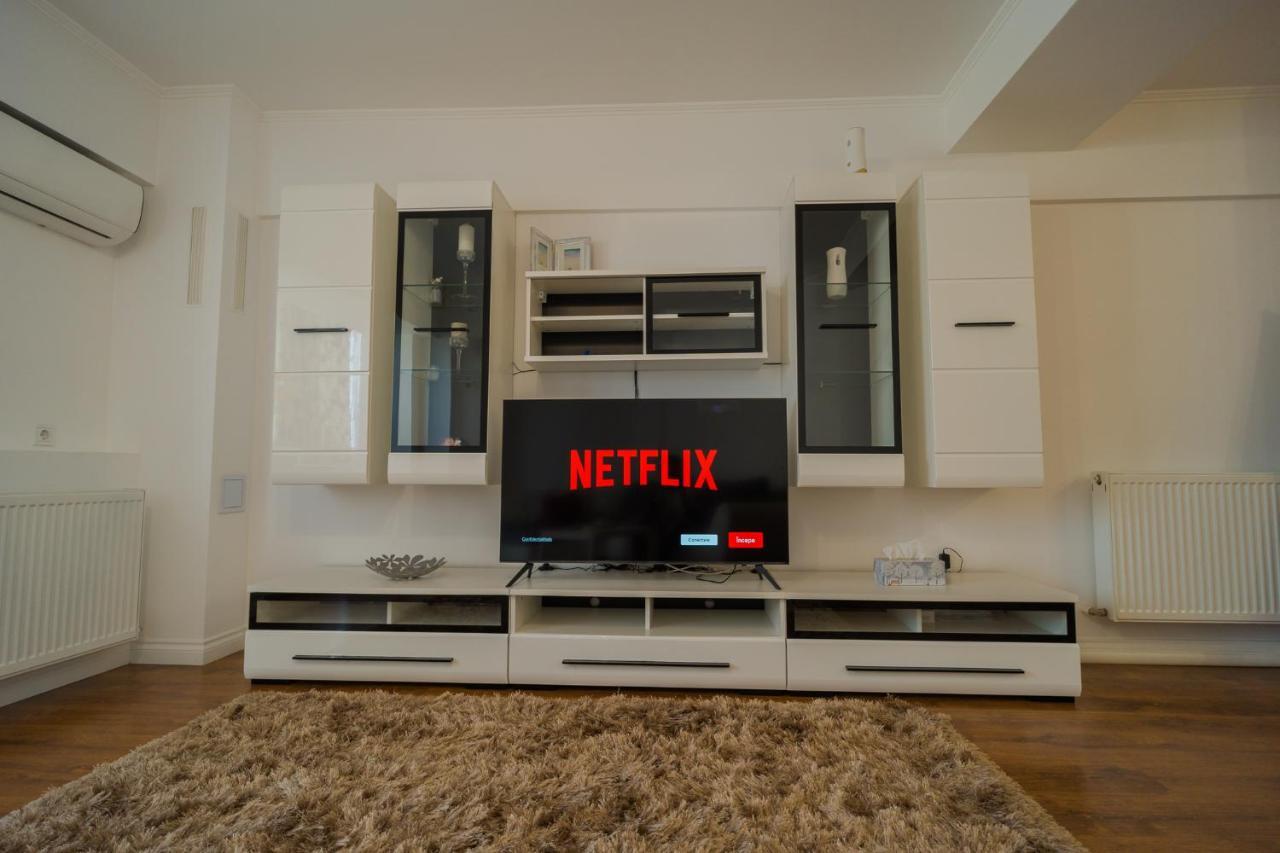 Cozy & Spacious 2Br Apartment With Netflix Bucarest Exterior foto