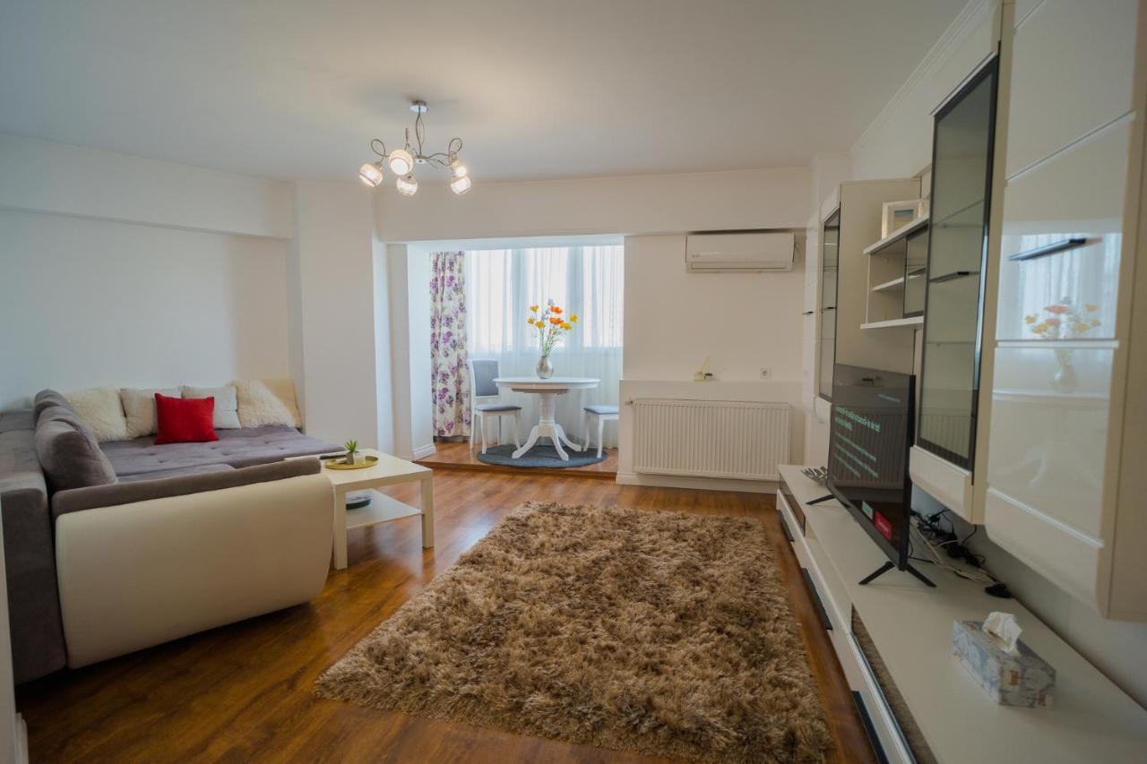 Cozy & Spacious 2Br Apartment With Netflix Bucarest Exterior foto