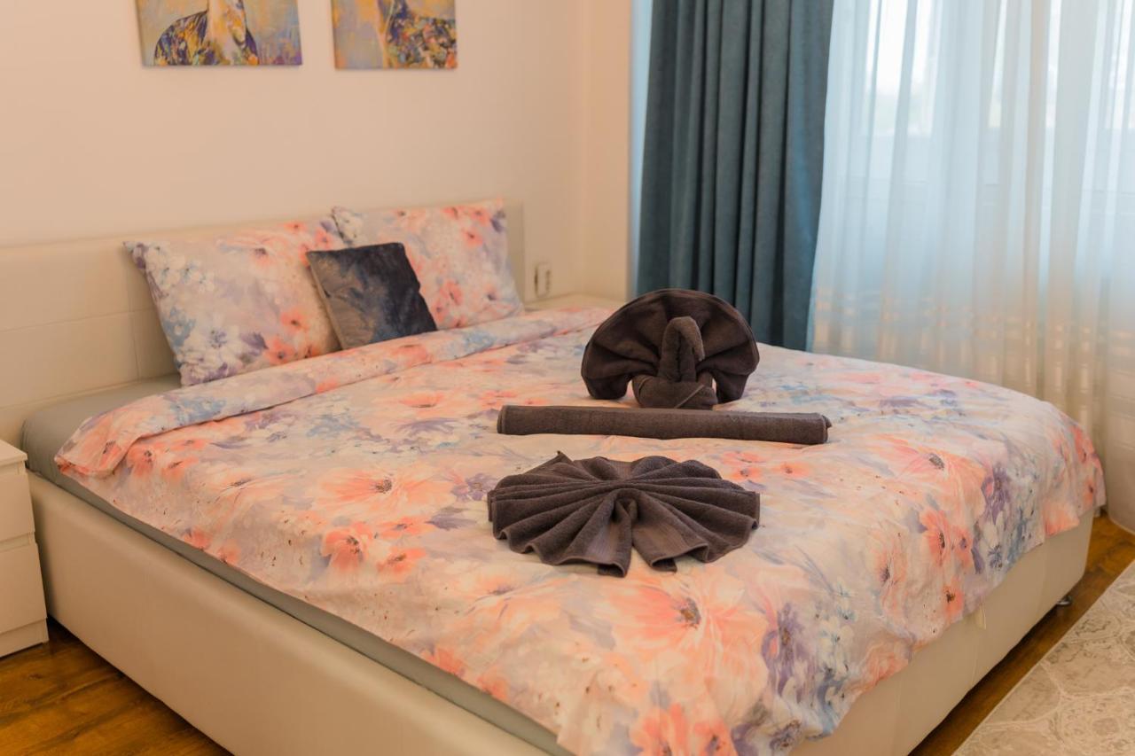 Cozy & Spacious 2Br Apartment With Netflix Bucarest Exterior foto